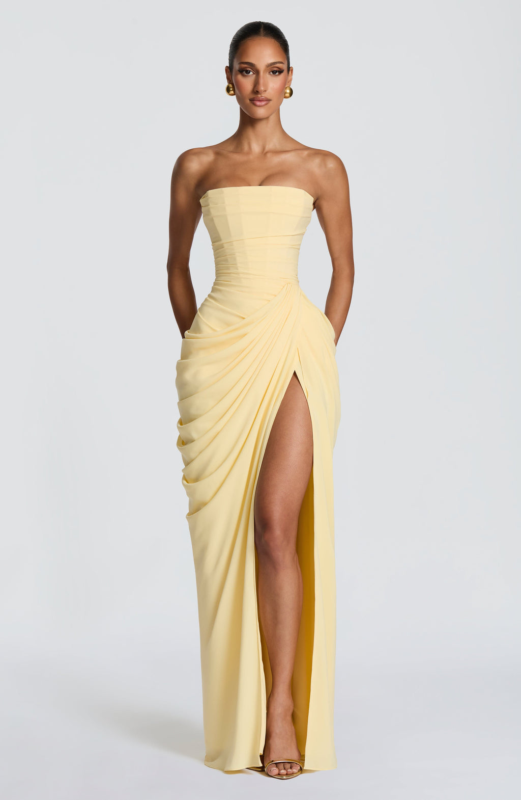 Julia | Stilvolles und glamouröses trägerloses Maxikleid